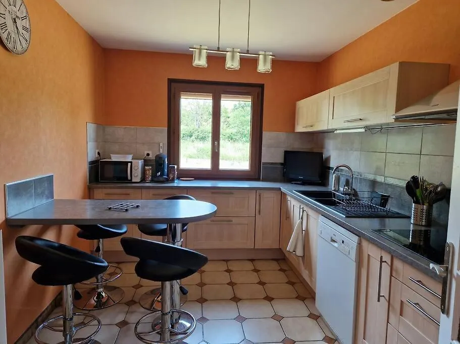 Maison 3 Chambres Commentry Holiday home