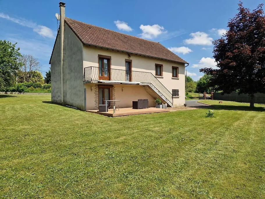 Holiday home Maison 3 Chambres Commentry